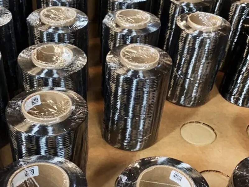 Light Weight High Quality 12k Carbon Fiber Yarn TC35 TC36P 12K Polyester Conductive Inside With Lowest Price