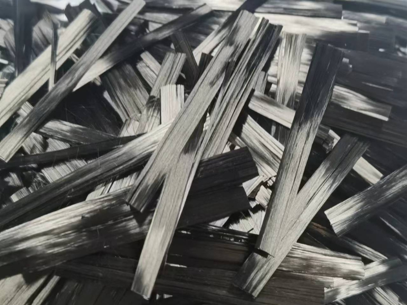 Tailor – made sizes Flake Shape Chopped Carbon Fiber