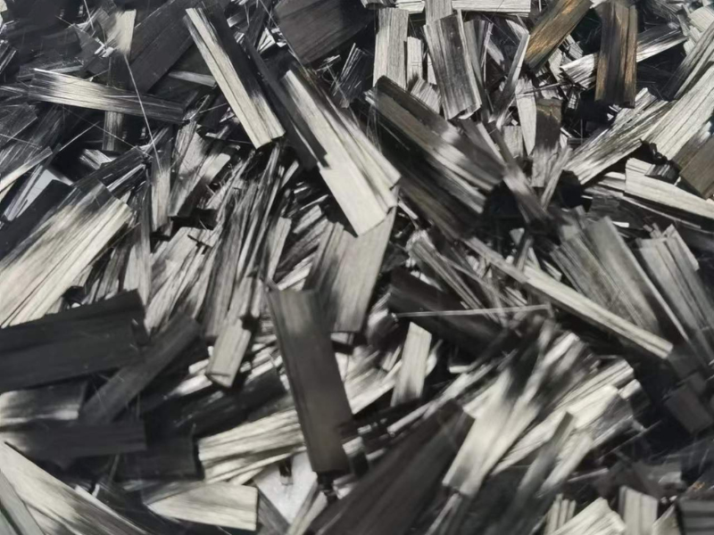 Tailor – made sizes Flake Shape Chopped Carbon Fiber