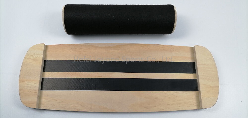 Balance Board With Roller