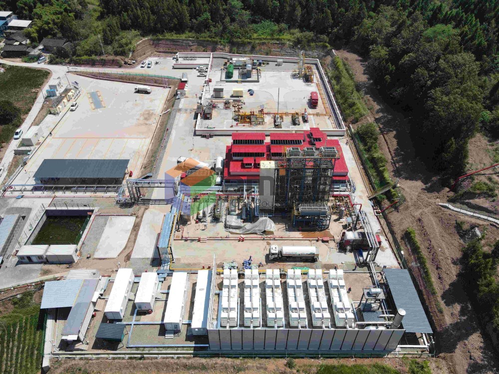 Gas-fired power generation for oil and gas field gas recovery 