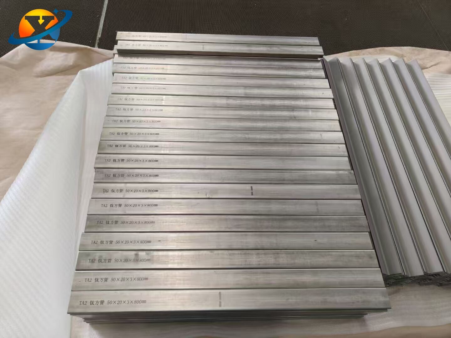 Titanium square pipe/tube