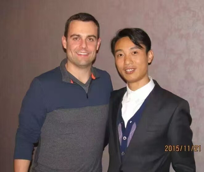 创始人介绍附图