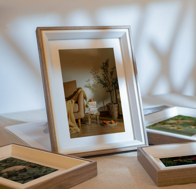 Wooden photo frame