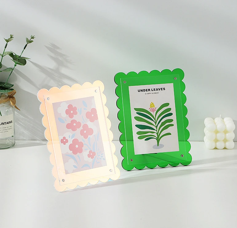 Acrylic picture frame
