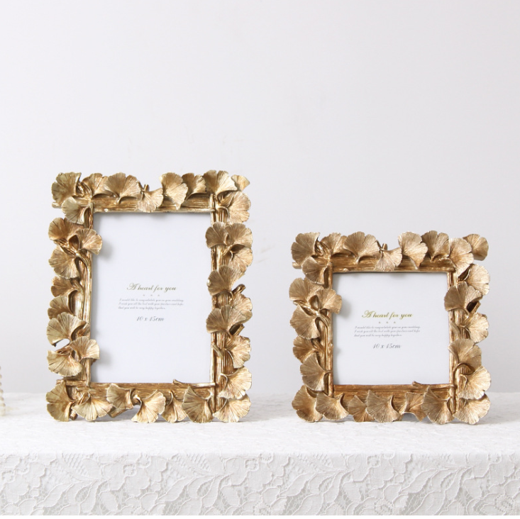 Polyresin photo frame