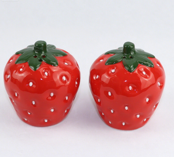 Ceramic strawberry-shaped salt and pepper bottle set