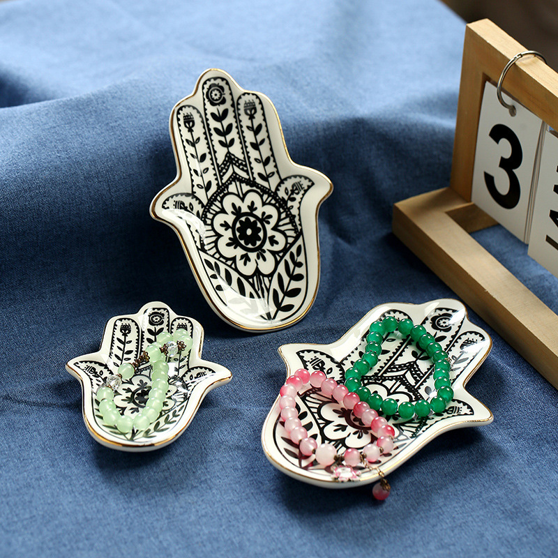 Ceramic jewelry tray