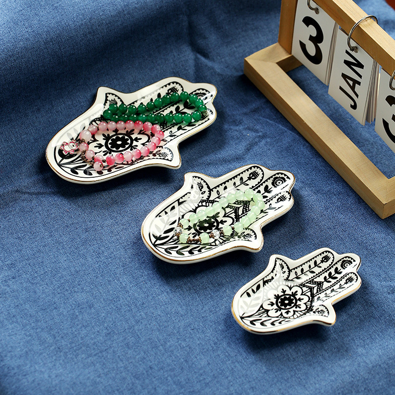 Ceramic jewelry tray