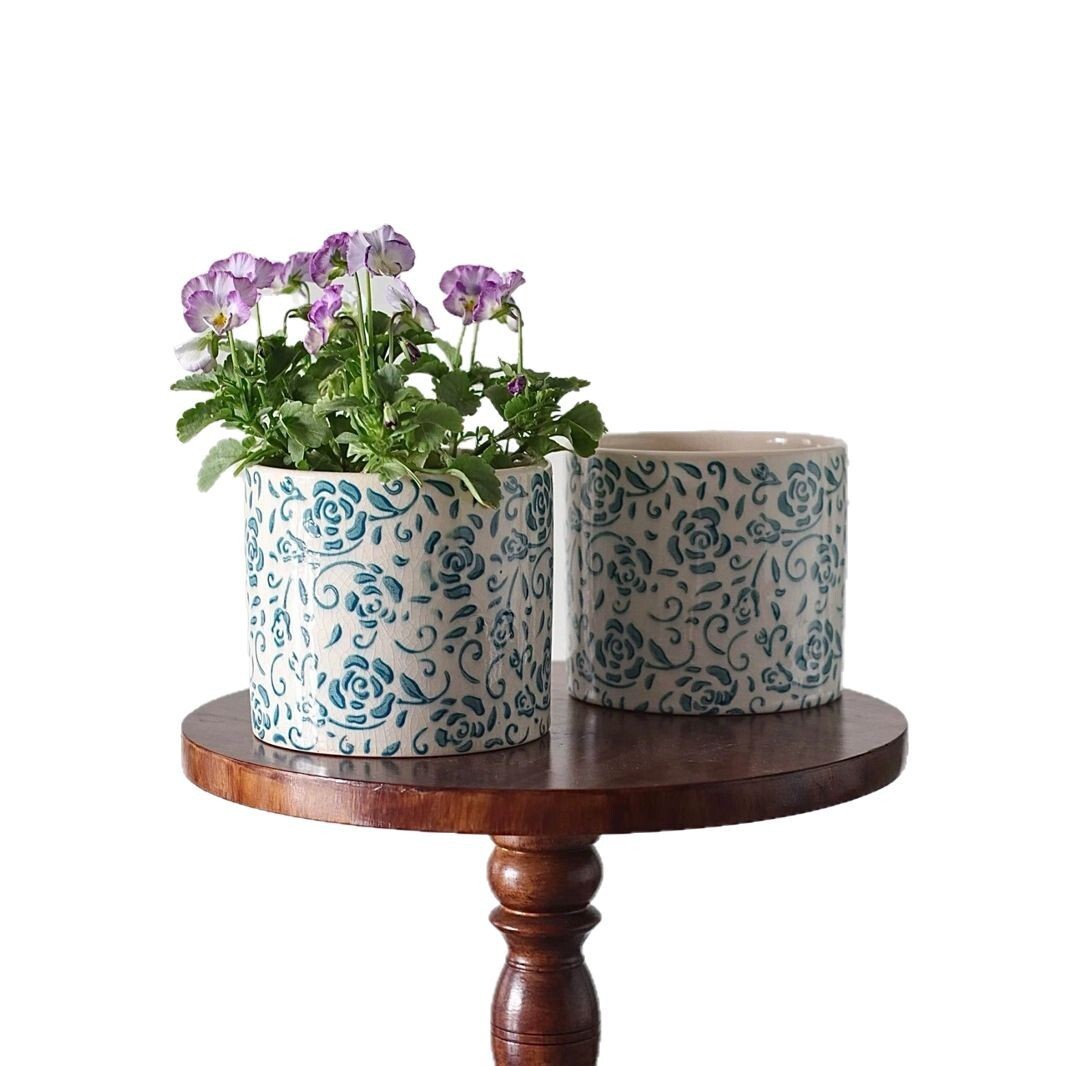 Blue and white porcelain flower pot