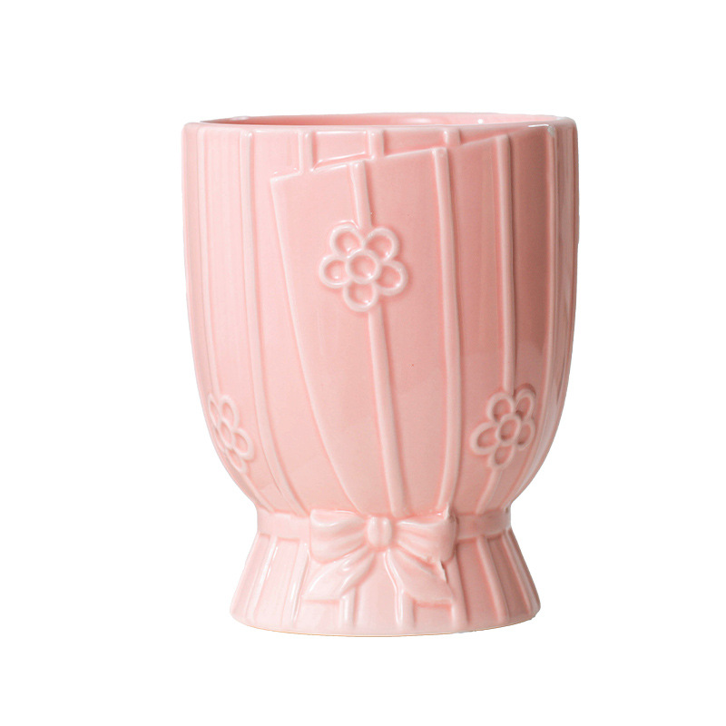 Creamy style ceramic flower pot