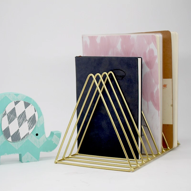 Triangular iron bookshelf