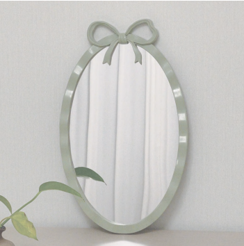 Plastic bow-shaped oval half-body mirror