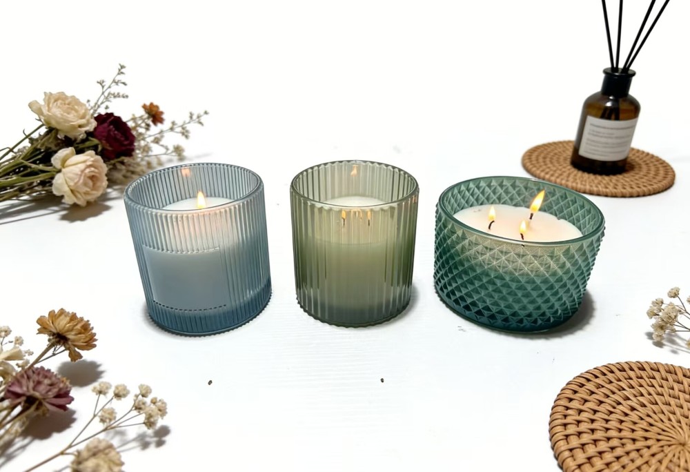 Glass scented candle holder