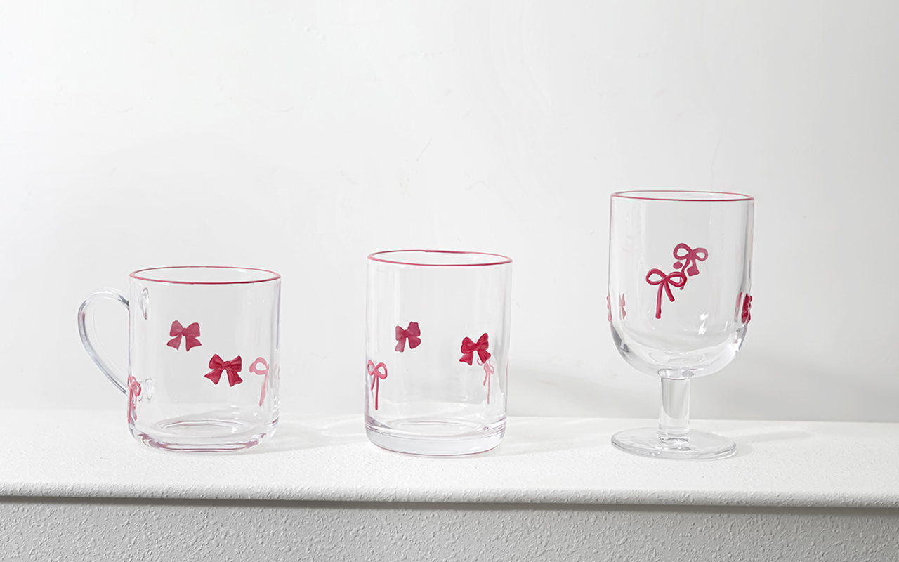 Glass hand-painted cup