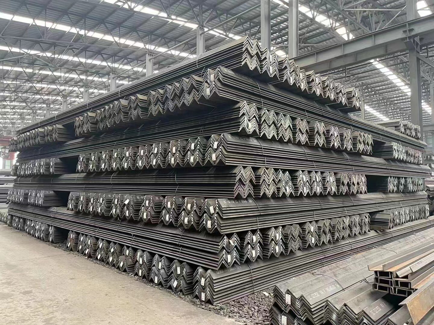 Angle Steel Angle Steel