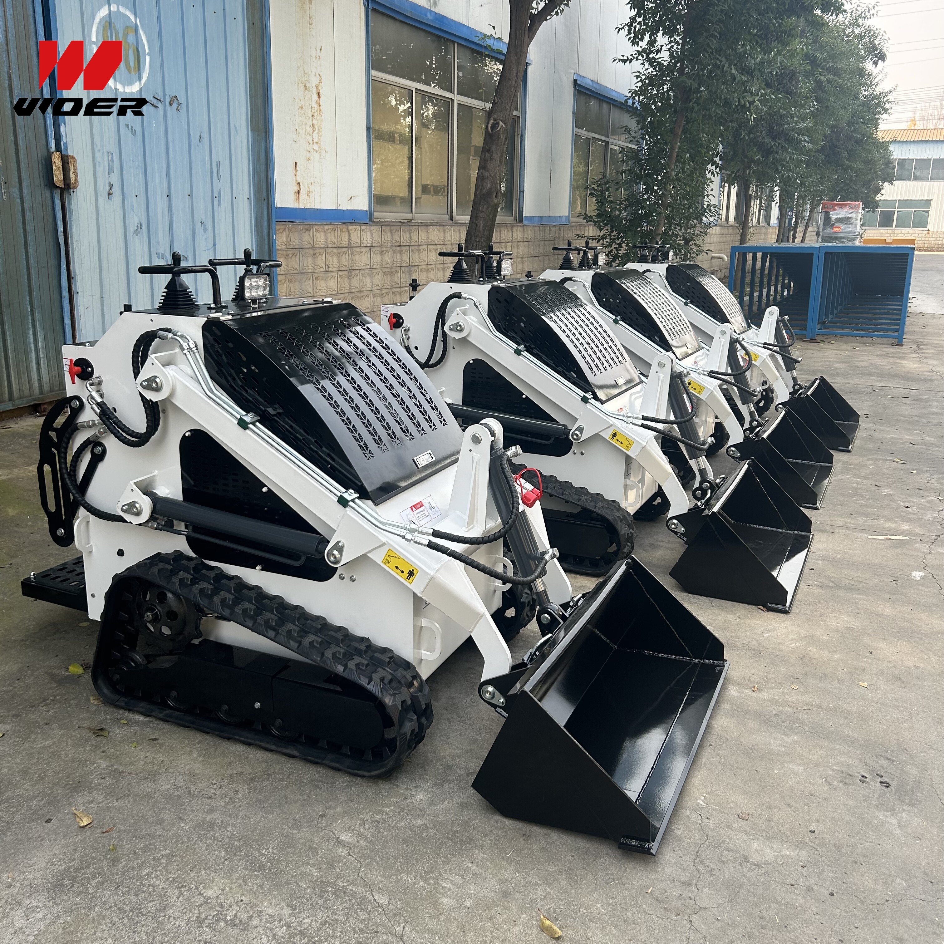 Compact Skid Steer Loader Buying Guide: Top 5 Features Operators Actually Care About Compact Skid Steer Loader Buying Guide: Top 5 Features Operators Actually Care About