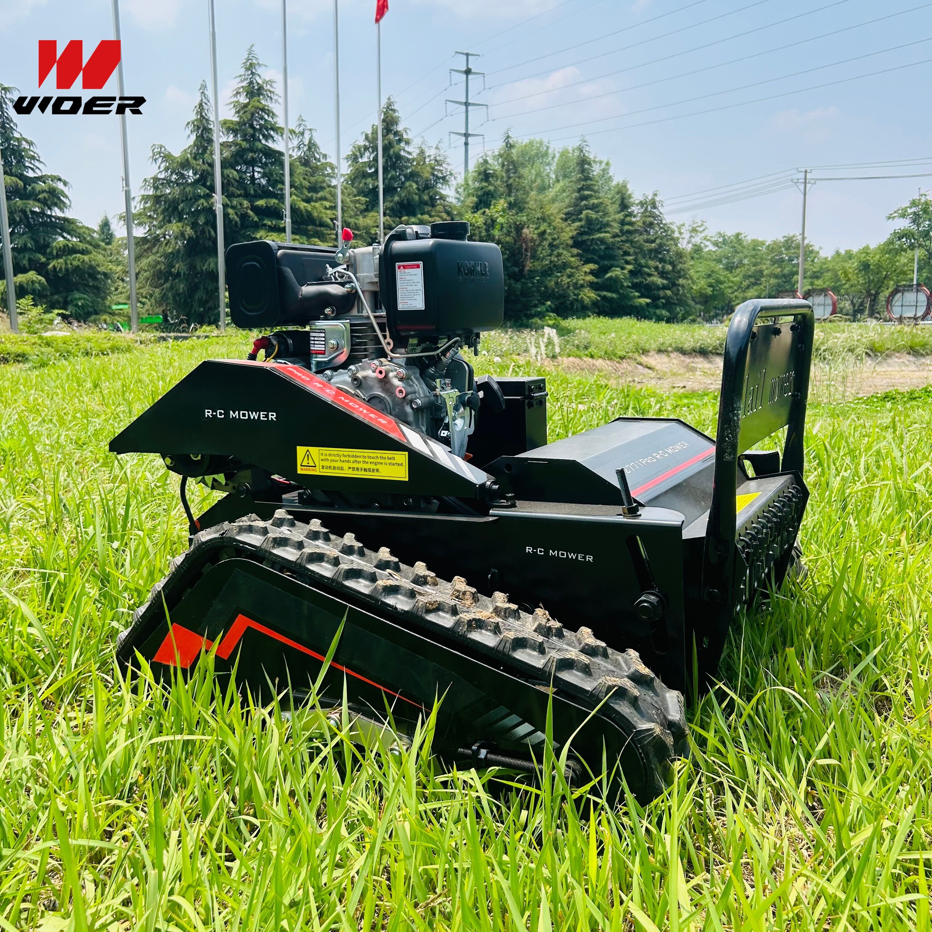 2025 ROI Comparison: Ride on lawn mower vs Zero turn lawn mower for municipal and commercial grounds