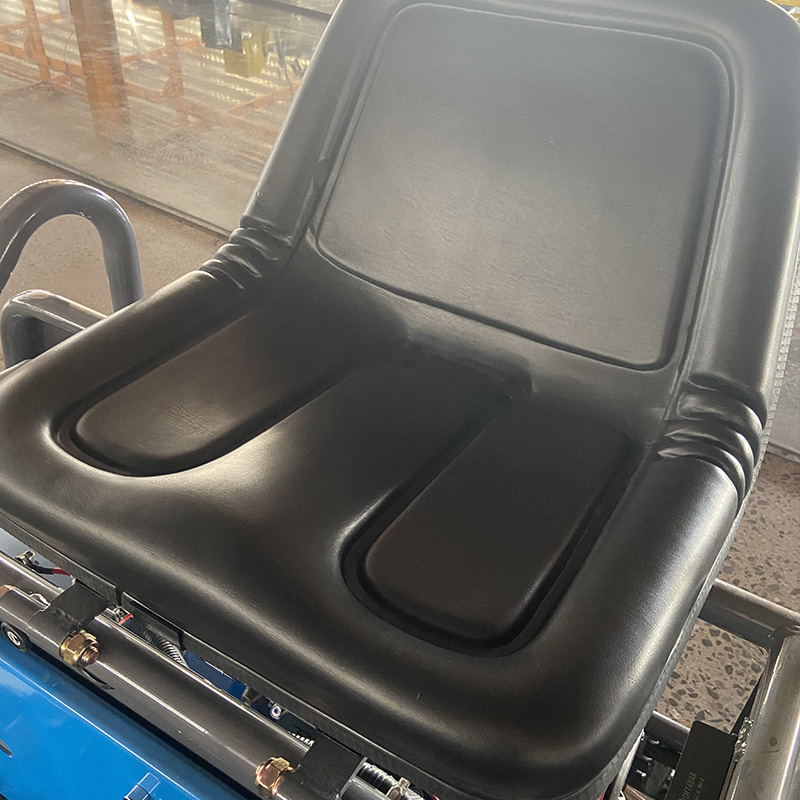 Concrete Tools Double Pan Working diameter 2000mmGasoline Ride on Power Trowel