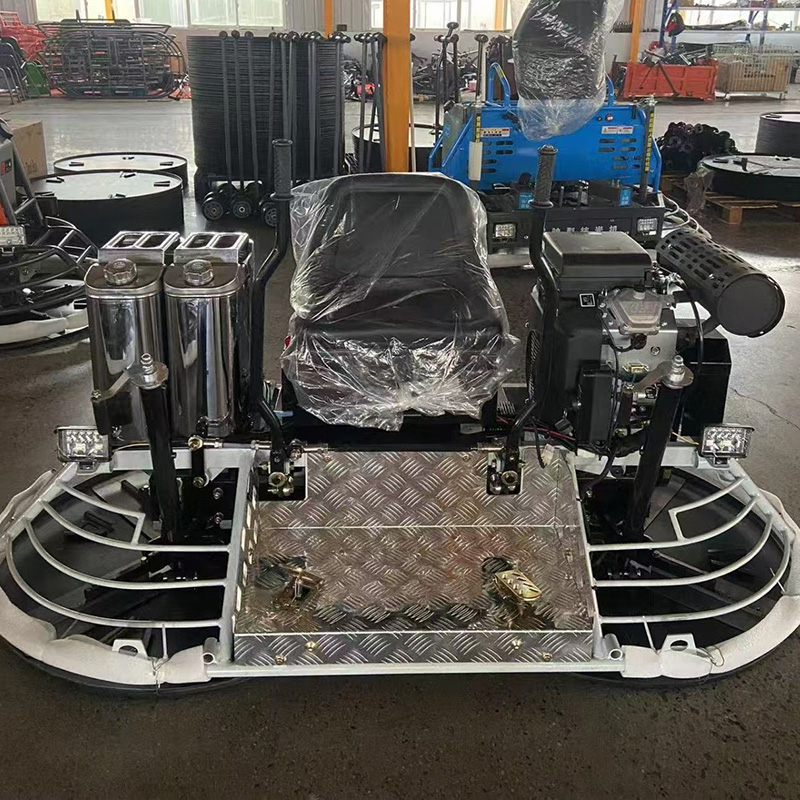 Working diameter 2000mmGasoline Ride on Power Trowel