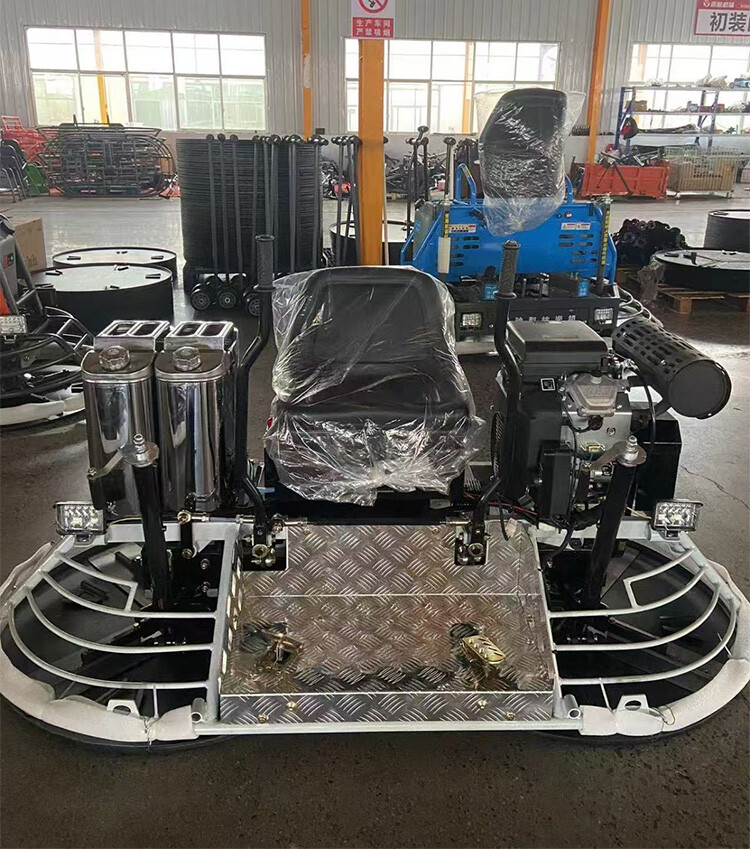 Working diameter 2000mmGasoline Ride on Power Trowel