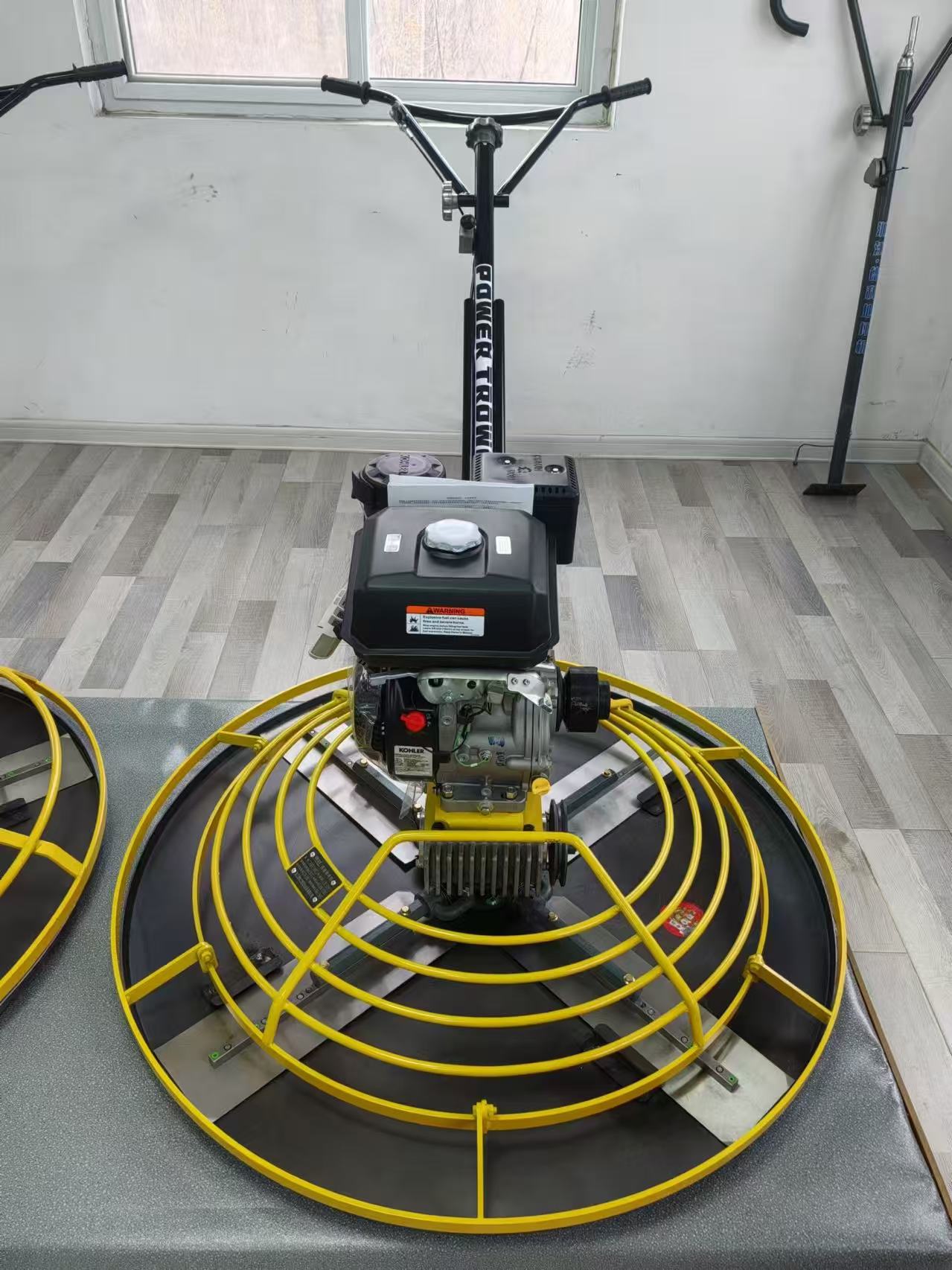 Working Diameter 1200 mm Gasoline Concrete Walk-Behind Power Trowel for Polishing and Smoothing Cement Surfaces