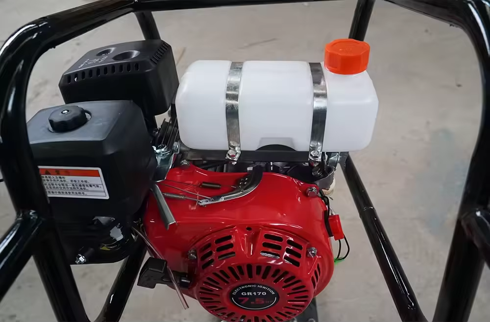 Direct Factory Offer New Gasoline Vibratory Soil Compactor for Road Construction Rammers