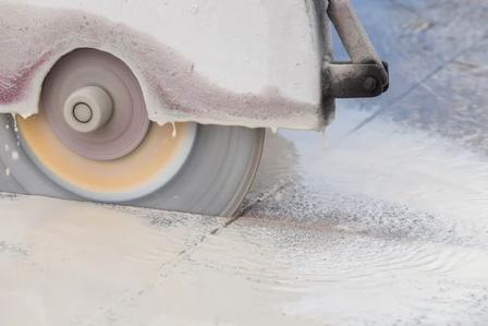 Q500B Road Cutter