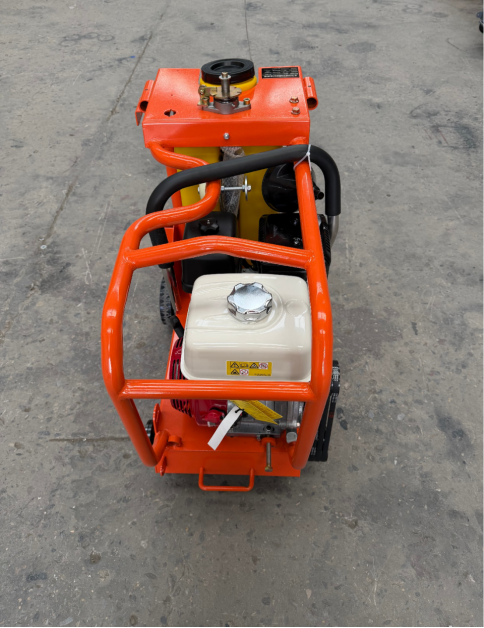 Q500B Road Cutter