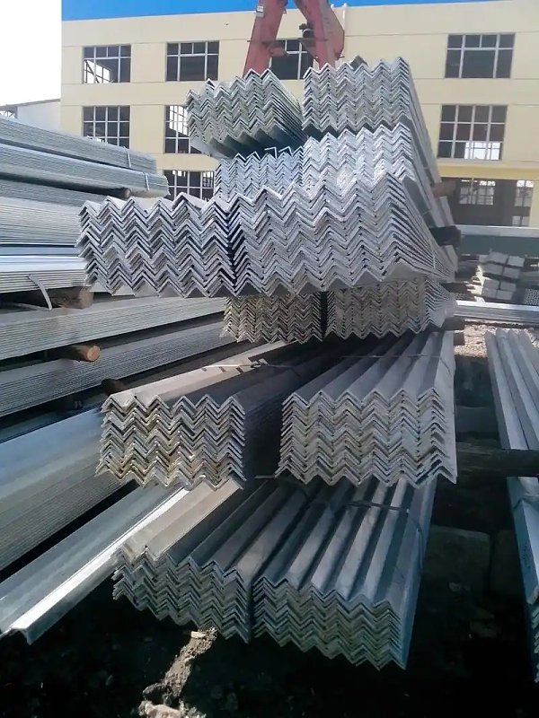 الزاوية المجلفنة (6).png