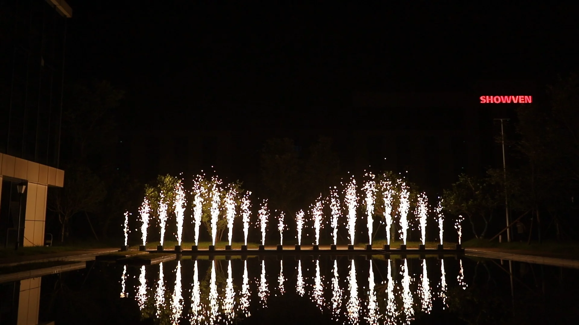 SPARKULAR® II effect