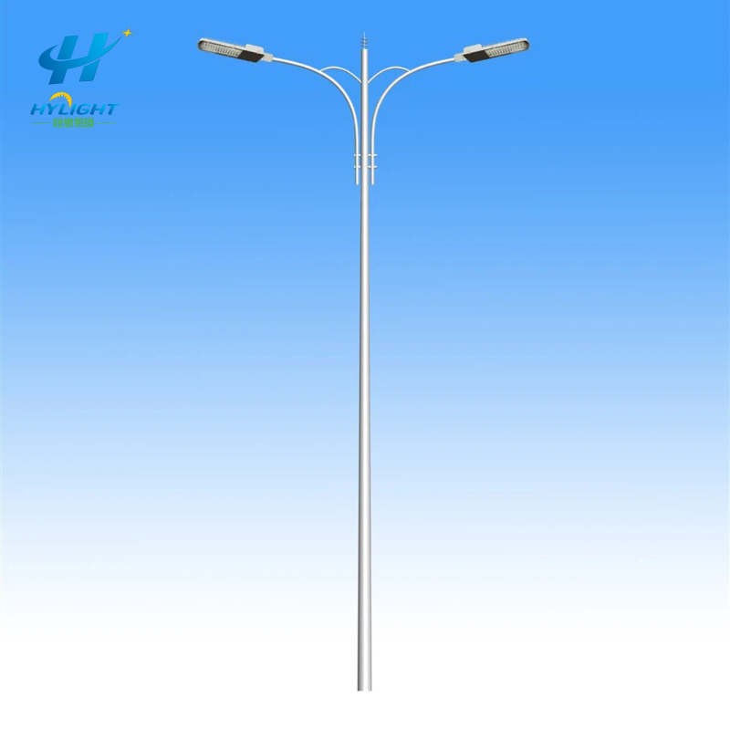 Poteau en acier pour lampadaire