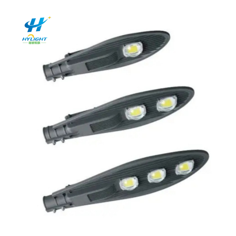 Promotion lampadaire LED extérieur IP66 avec lampes rondes à deux branches