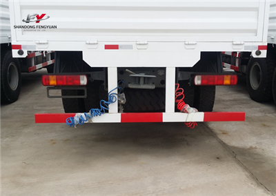 sinotruk howo 6x6 cargo trucks