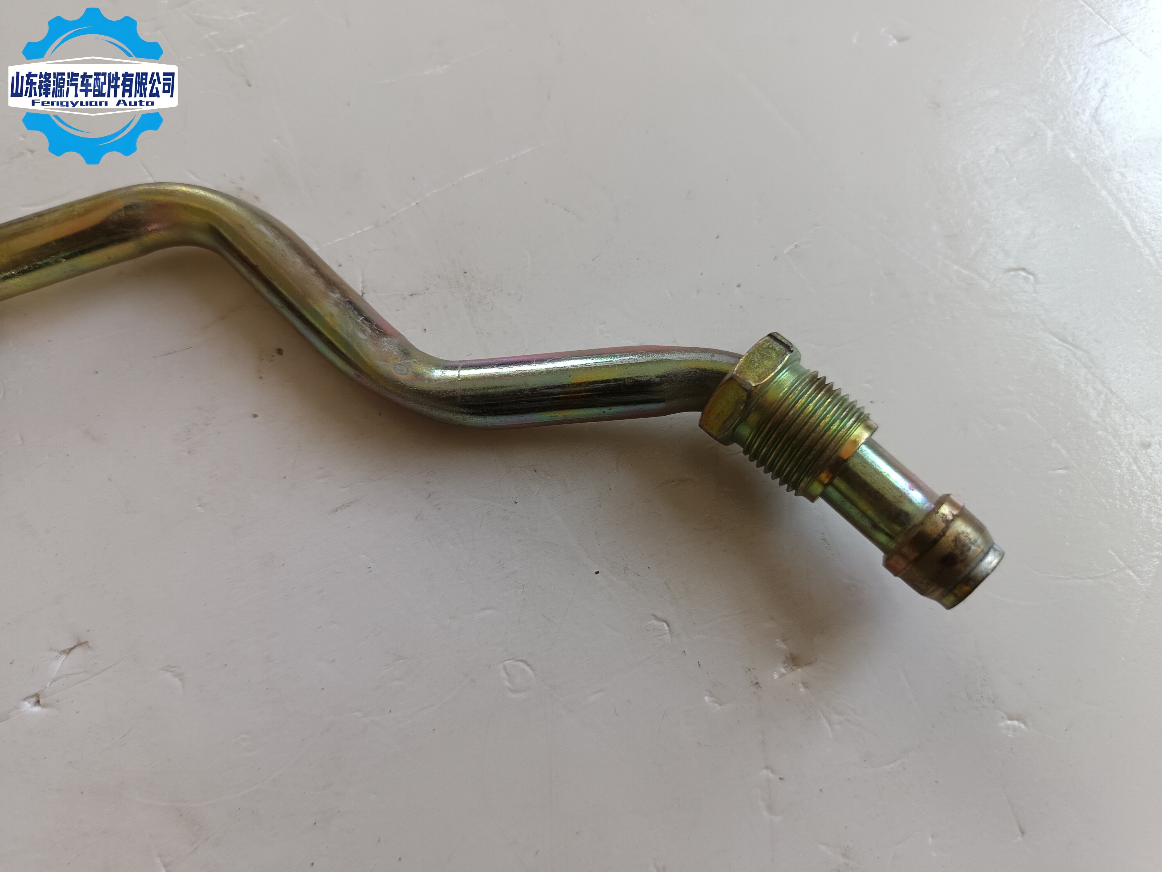 Engine turbocharger intake pipe