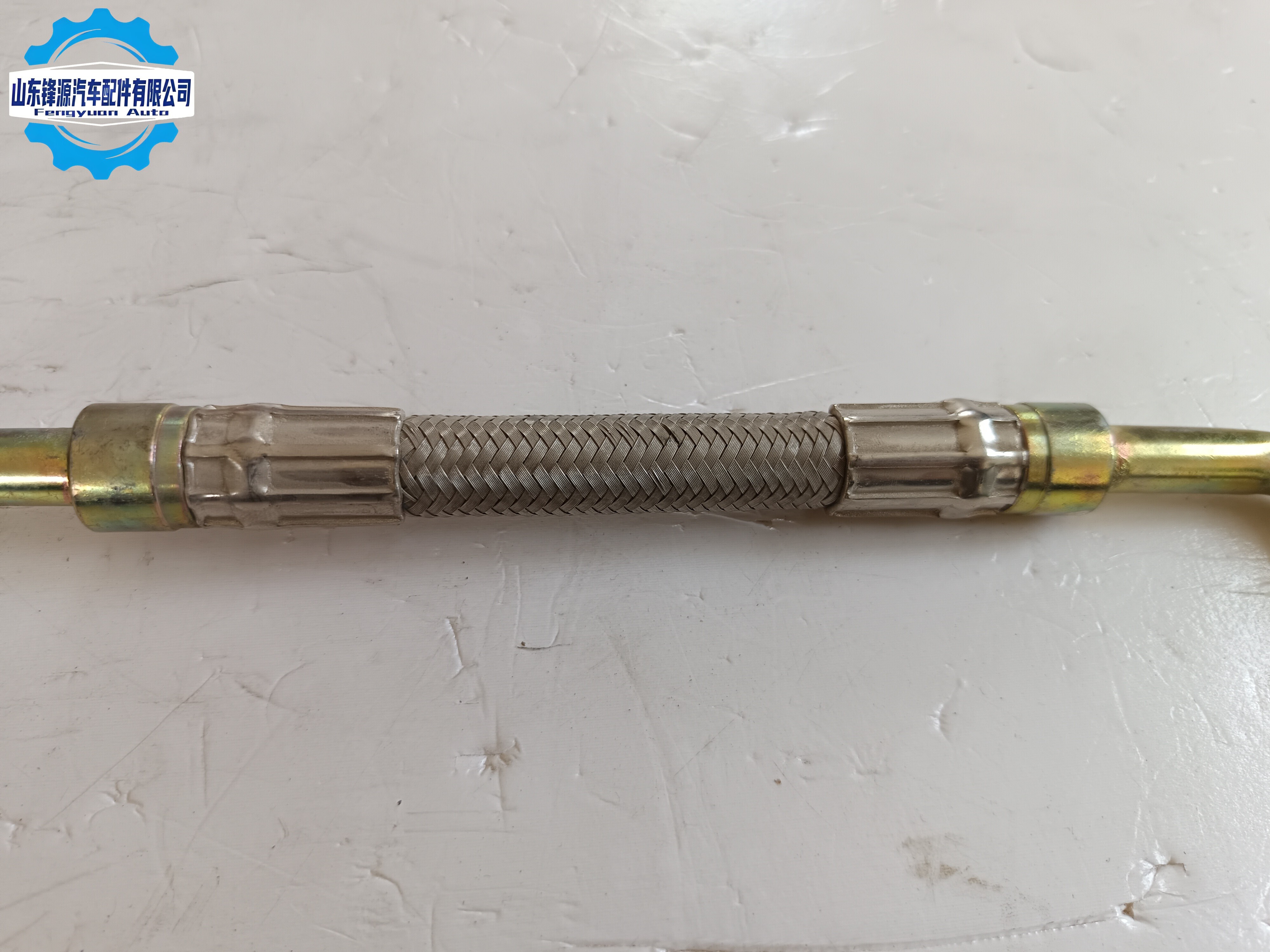 Engine turbocharger intake pipe