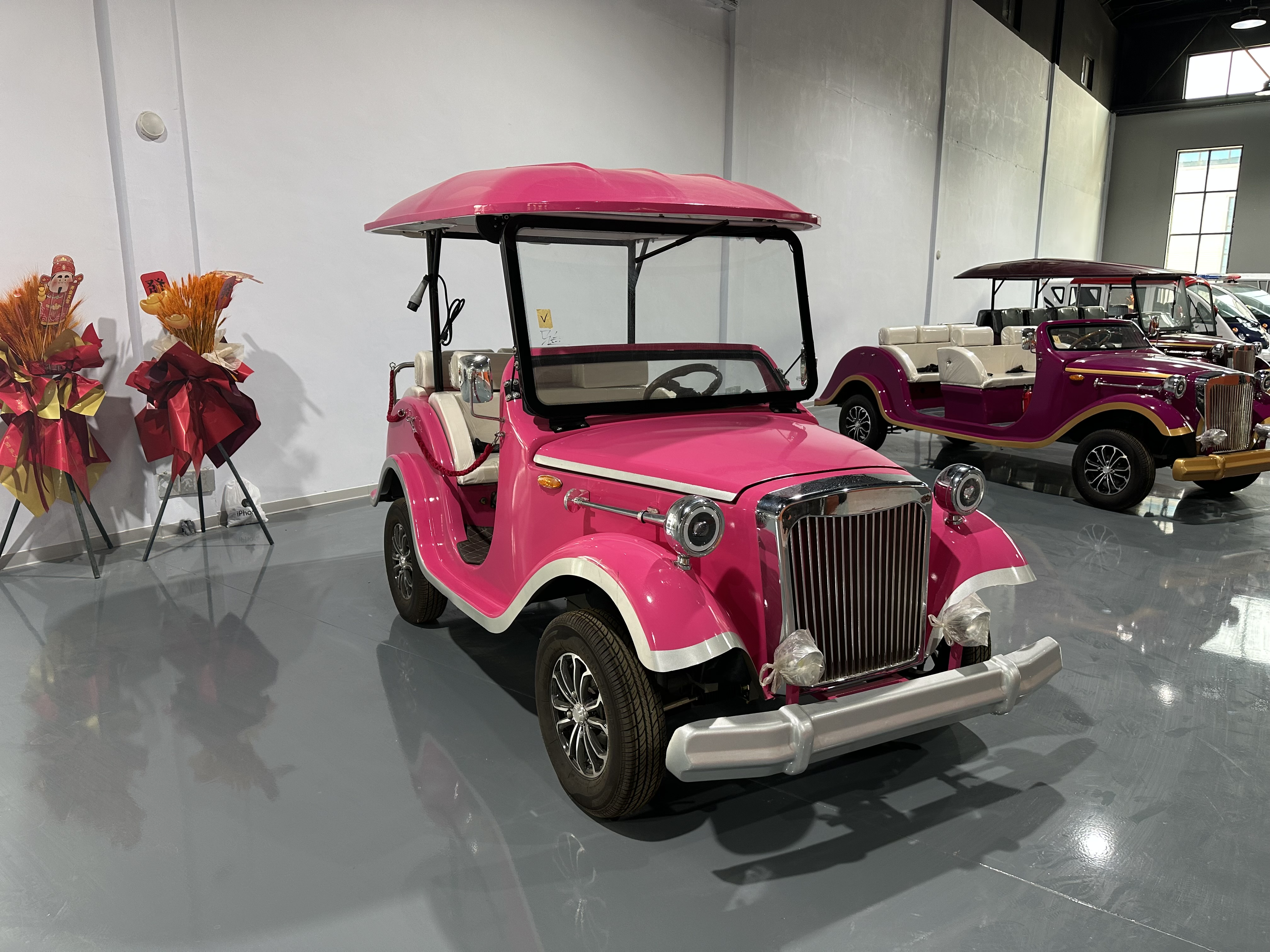 Is an Open-Air Tourist Cart the Right Fit for a Theme Park in 2026?