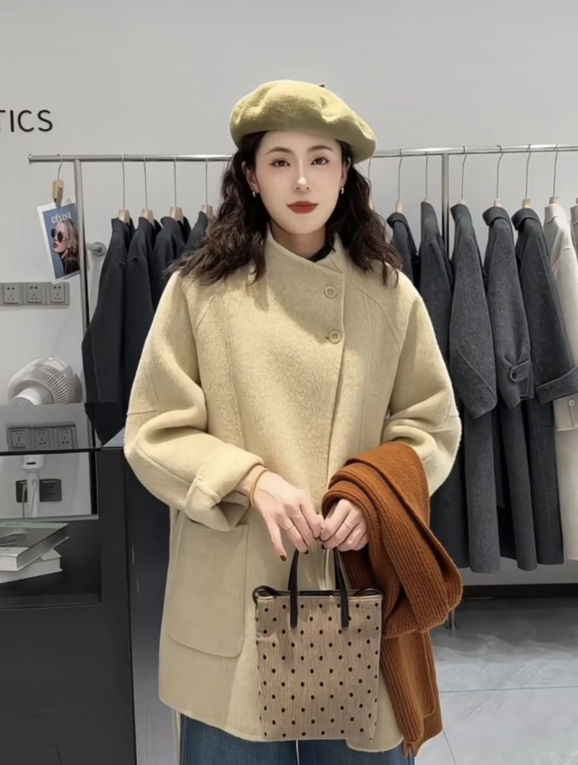 Solid-color stand-up collar single-button high-end double-sided wool and cashmere coat for women - wool and cashmere loose-fitting outerwear, new style for autumn and winter.