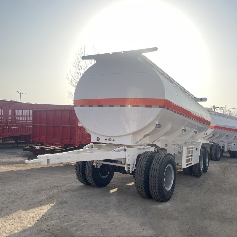 What are the features and maintenance methods of tanker semi-trailers?