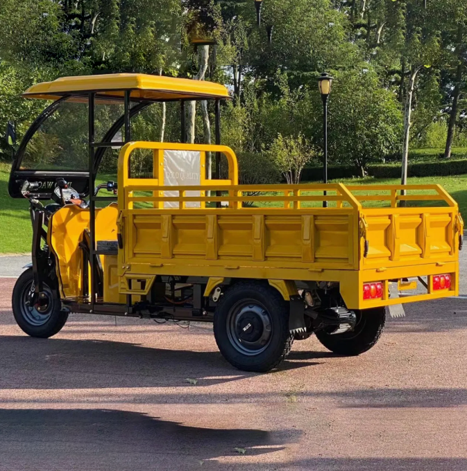 Electric freight tricycle