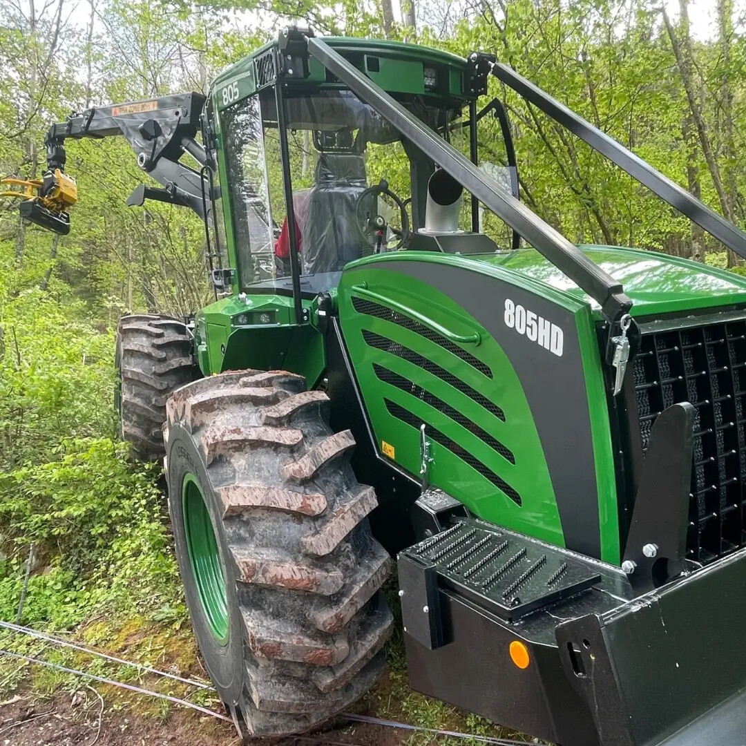 Skidder (Forestry Skidder)
