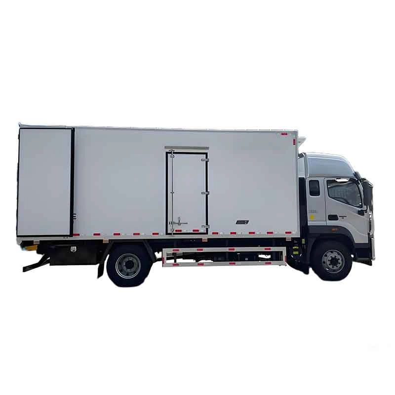 Foton Aumark S3 4.2-meter side-cab light truck