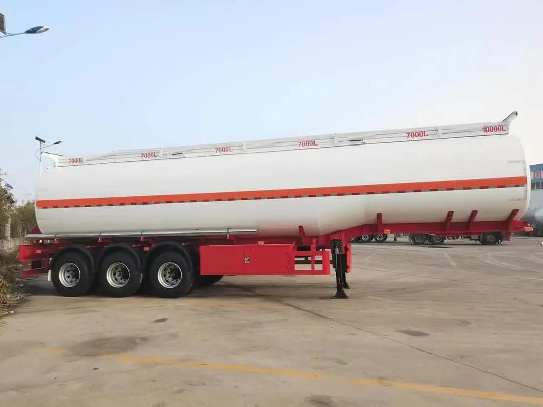 Fuel Tank Semi-Trailer (Tanker Trailer)