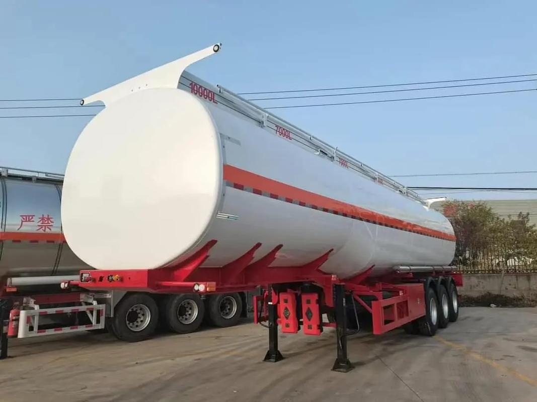 Fuel Tank Semi-Trailer (Tanker Trailer)