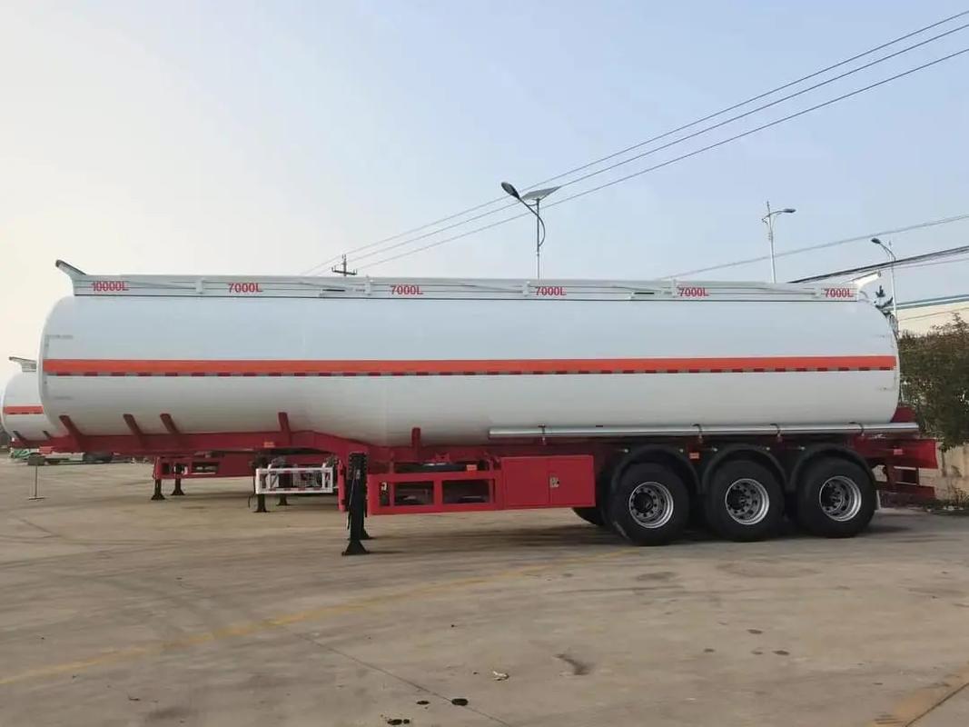 Fuel Tank Semi-Trailer (Tanker Trailer)