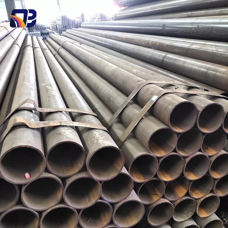 أنبوب ملحوم بخياطة مستقيمة