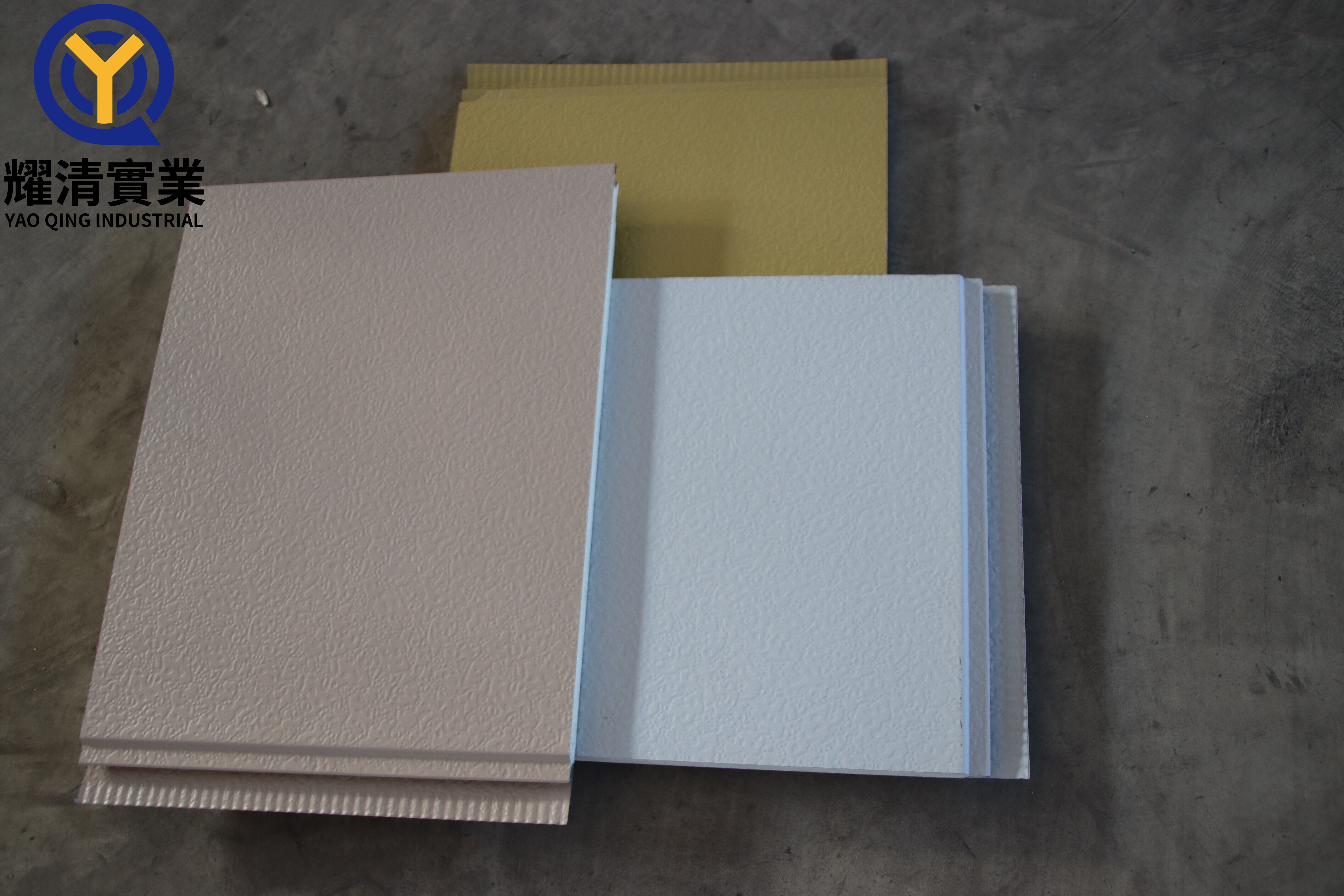 Elastic coating pattern