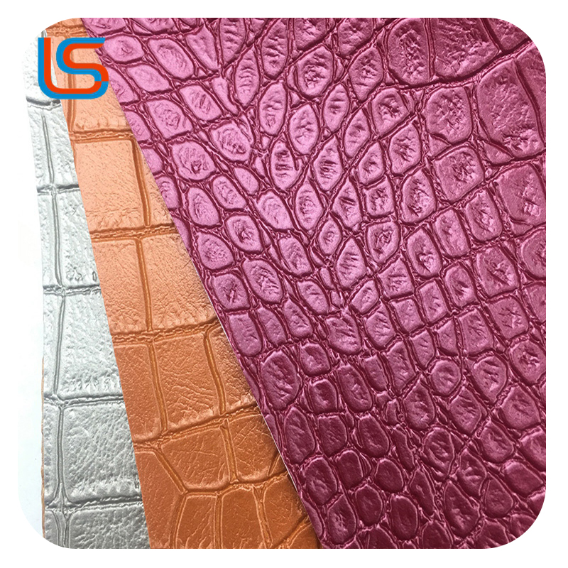 ls00104-105-Metallic Crocodile Texture Leather – Iridescent Gold & Silver Pearl Finish