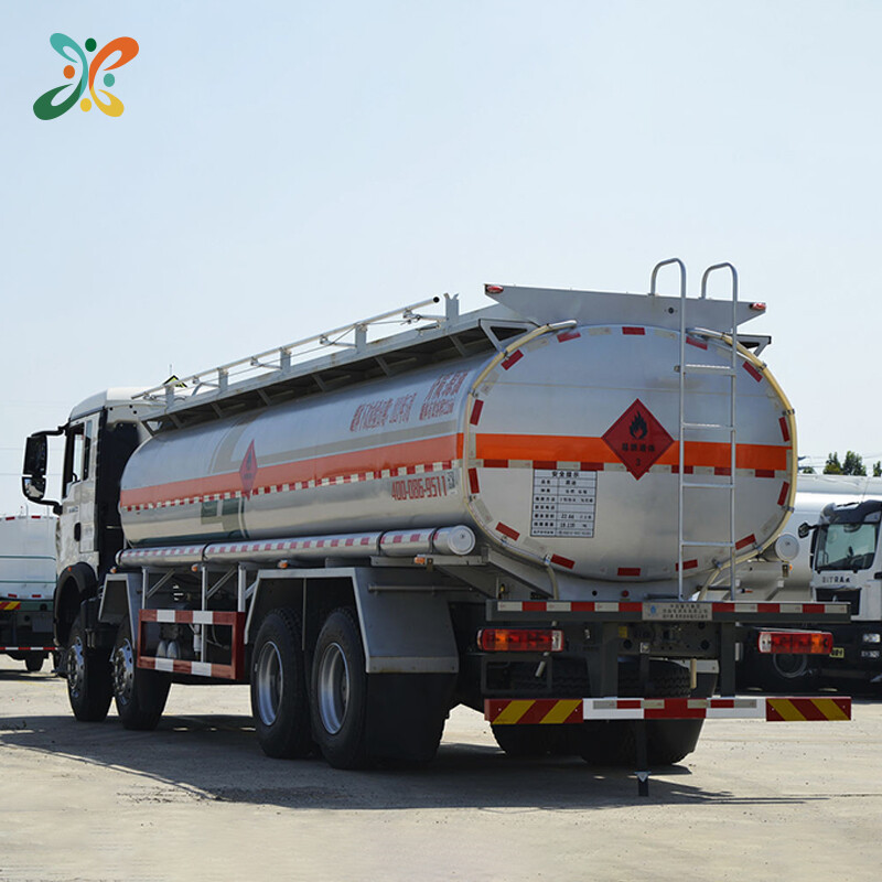 Sinotruk Howo Tanker 8x4