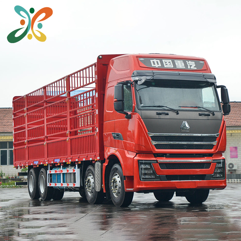 China National Heavy Truck HOWO TH7 Heavy Truck 460 horsepower 8X4 9.5-meter warehouse freight truck